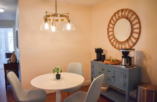 Dennis Port House | Charming Sea Captain’s Home – 4BR/3BA | Modern Comfort Meets Antique Charm