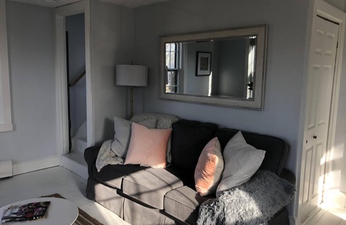 Dartmouth House | Charming Seashell Cottage rental in the Heart of Padanaram Village!