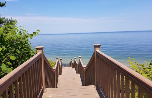 Woodcliff Park Cottage | Charming Seashore Cottage in North Fork