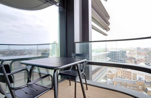 Shoreditch Apartment | Charming Shoreditch 1BR w/Pool, Gym & Concierge, nr Tube, by Blueground