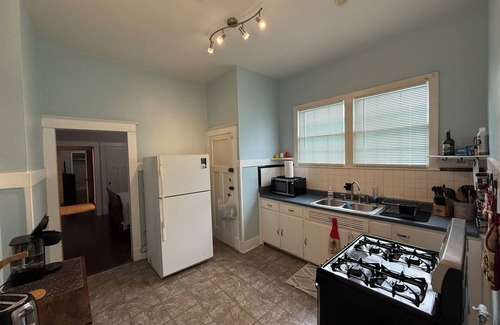 Irish Channel House | Charming shotgun double in Irish Channel, minutes from everything!