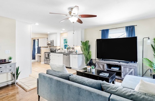 Shelby Hills House | Charming, single-level home with a fenced yard, washer/dryer, & central AC