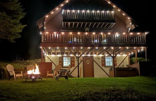 Newark Ski Chalet | Charming ski chalet nestled in Vermont's Northeast Kingdom