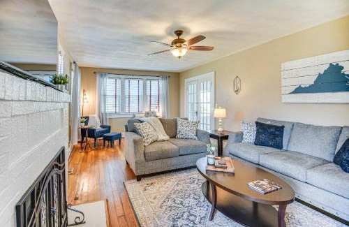 Smithfield House | Charming Smithfield House Walk to Downtown!
