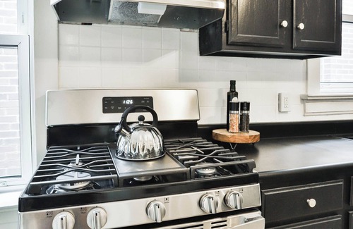 St. Louis House | Charming South City 2 Bedroom House by StayLage