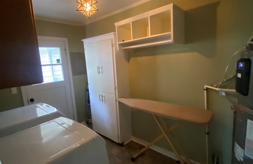 Southeast Eugene House | Charming South Eugene home with huge, enclosed yard!