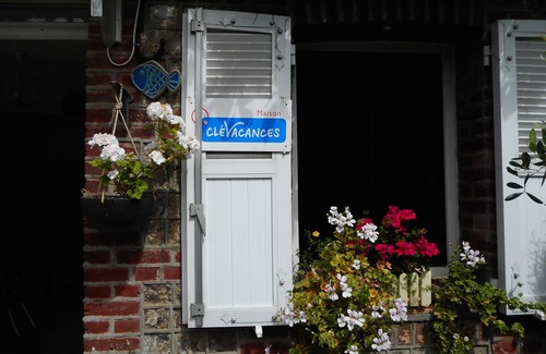 Etretat House | charming south facing fisherman's house, quiet and sunny