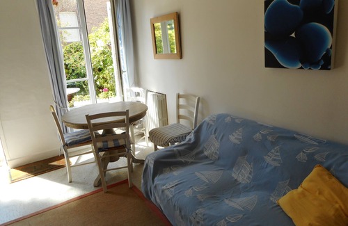 Etretat House | charming south facing fisherman's house, quiet and sunny