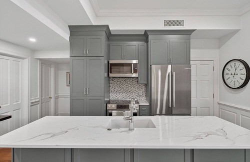 South of Broad Apartment | Charming South of Broad Condo, Heart of Downtown Charleston