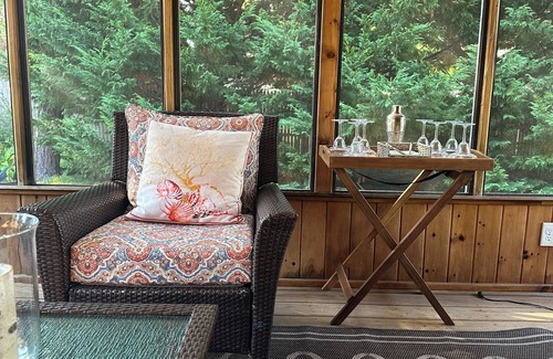 Kenyon House | Charming South County Cottage by the Sea near Charlestown