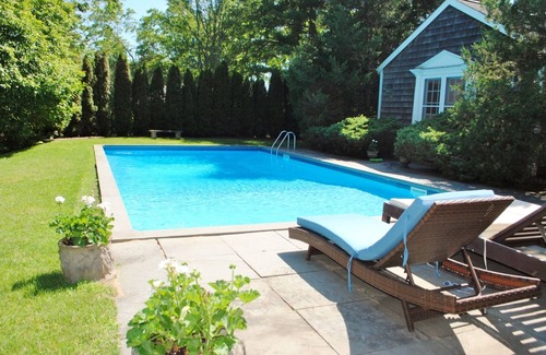 Village of Southampton House | Charming Southampton Village Farmhouse w/pool & separate Pool-House on1 acre