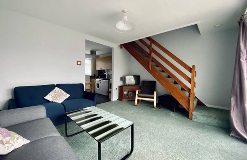Great Yarmouth Ski Chalet | Charming Spacious 3-bedroom Beach Holiday House, Norfolk