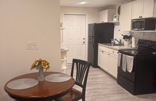 Fletcher Apartment | Charming spacious 1-bedroom apartment in lovely Asheville/Fletcher