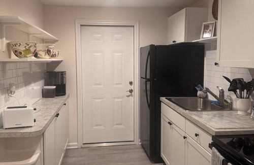 Fletcher Apartment | Charming spacious 1-bedroom apartment in lovely Asheville/Fletcher