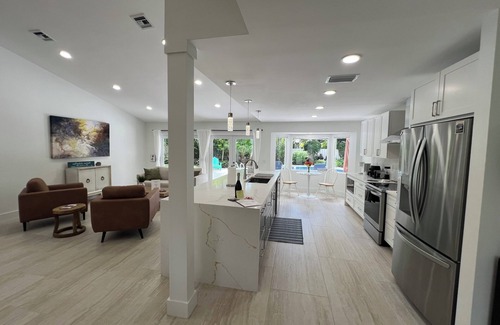 Vero Beach House | Charming Spacious 2 Bedroom 1 Bath in Serene Vero Beach Orchid Island