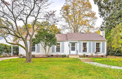 Mooresville House | Charming & Spacious Mooresville Abode w/ Yard
