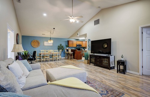 Charlestown Condo | Charming & Spacious Patio Home close to Charlestown State Park & River Ridge