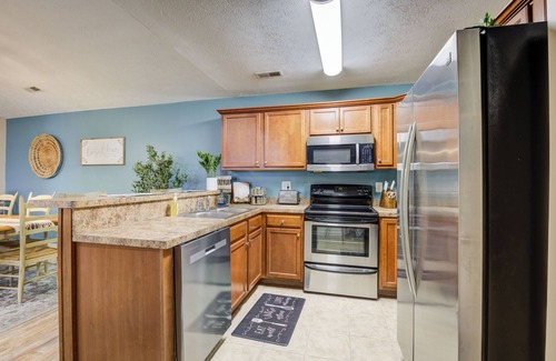 Charlestown Condo | Charming & Spacious Patio Home close to Charlestown State Park & River Ridge