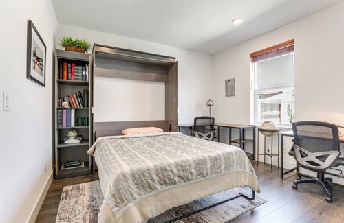 Roseville House | Charming & Spacious Roseville Home w/Patio!