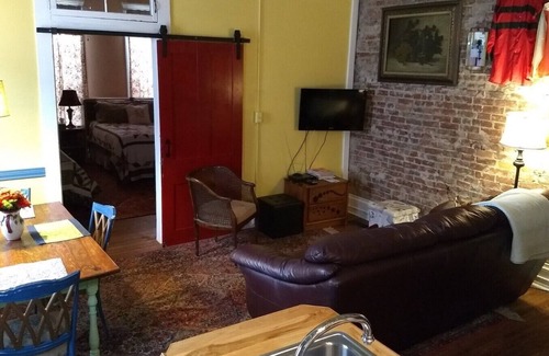 Smoketown Jackson Apartment | Charming, spacious & unique shotgun apt w/large yard. Great amenities &value