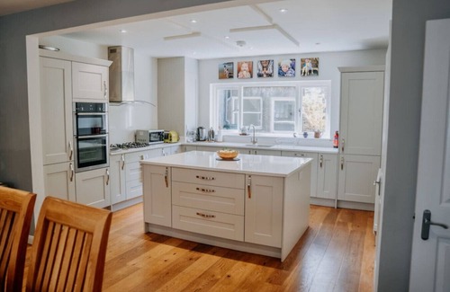 St Davids House | Charming St Davids Cottage with Cathedral Views
