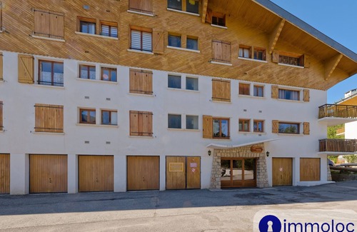 Saint-Etienne-de-Tinee Apartment | Charming studio in Auron