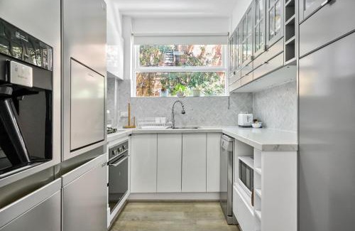 St. Kilda East Apartment | Charming St Kilda East 1-Bedroom