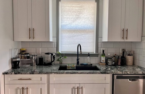 Historic Uptown House | Charming St. Pete Bungalow—Work-Friendly, AC, & Downtown Location