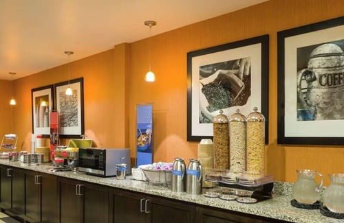 Danville Hotel | Charming Stay in Danville: Free Hot Breakfast & Cozy Rooms | 3 Units