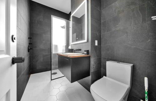 Cherokee Triangle Apartment | Charming Stay in Louisville's Vibrant Highlands