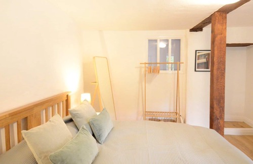 Woodstock Apartment | Charming Stay in Woodstock, near Oxford