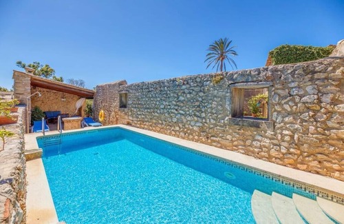 Urbanitzacio la Font Villa | Charming stone clad family villa with pool La Font