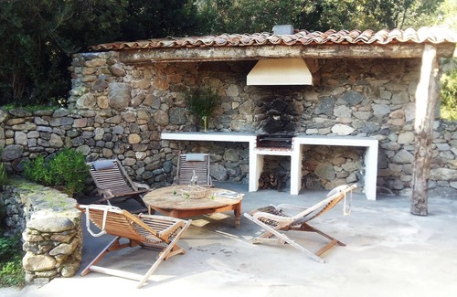 Serra-di-Fiumorbo House | Charming stone house near the sea, in the heart of the maquis.