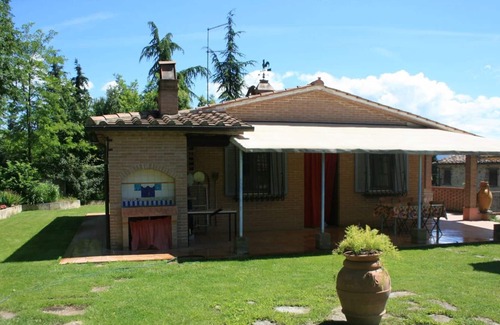 Montagnano House | charming stone cottage is situated in the hills near the village of Montagnano.