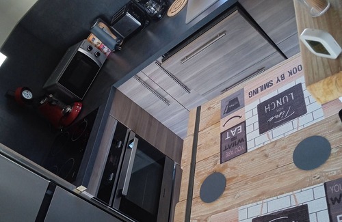 Laville-aux-Bois Cottage | Charming Stone House with Jacuzzi, Forest Walks, and Baby Equipment in Rural Village