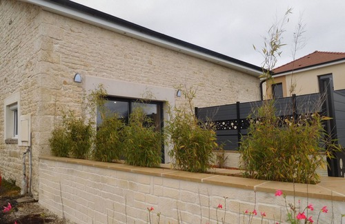 Laville-aux-Bois Cottage | Charming Stone House with Jacuzzi, Forest Walks, and Baby Equipment in Rural Village