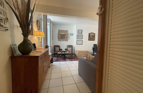 Saint-Martin-de-Re Apartment | Charming studio in Saint-Martin-de-Ré, near shops and restaurants, perfect for cyclists