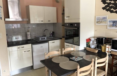 Saint-Cast-le-Guildo Apartment | Charming studio located 150 m from the beach for 3 people