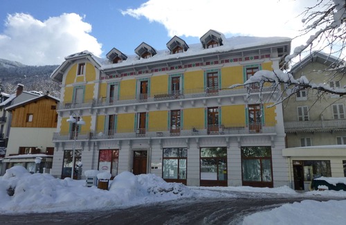 Brides-les-Bains Apartment | Charming Studio with Mezzanine in Thermal Park, Elevator Near Center