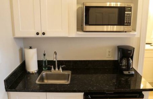 Rosemary Beach Apartment | Charming Studio 30A, Seacrest! Walk to Rosemary! Free Private Beach Access!