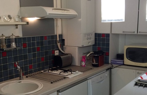 Sainte-Anne Apartment | Charming studio air-conditioned in private residence of 8 ° with small garden