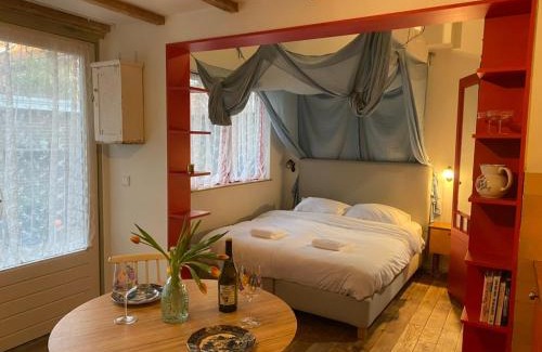 Volewijck House | charming studio in Amsterdam-Noord