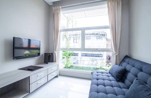 Pemecutan Kelod Apartment | Charming studio in Central Point E