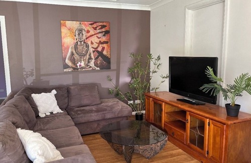 Bimbimbie Apartment | Charming studio in enchanting Bimbimbie with WiFi heated in ground swimming pool
