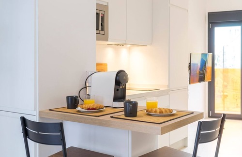El Molinillo Apartment | Charming studio in Malaga center by Sharing Co.