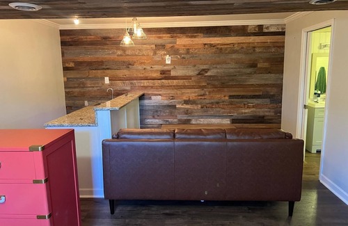 Knoxville Apartment | Charming studio in South Knoxville
