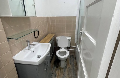 Addison Apartment | Charming studio in the heart of Shepherd’s Bush