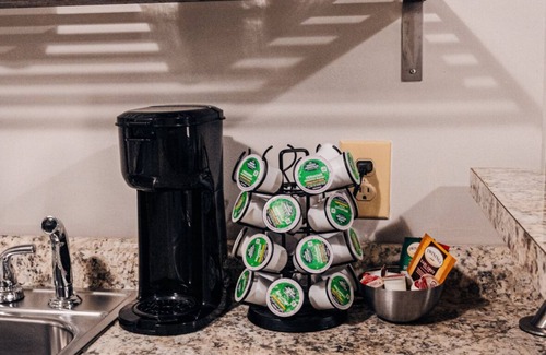 Greencastle Apartment | Charming studio in wonderful Greencastle right by DePauw Campus