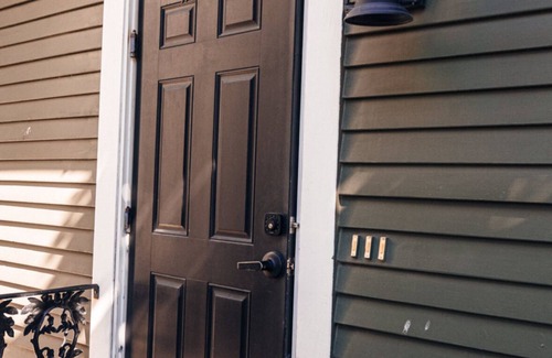 Greencastle Apartment | Charming studio in wonderful Greencastle right by DePauw Campus