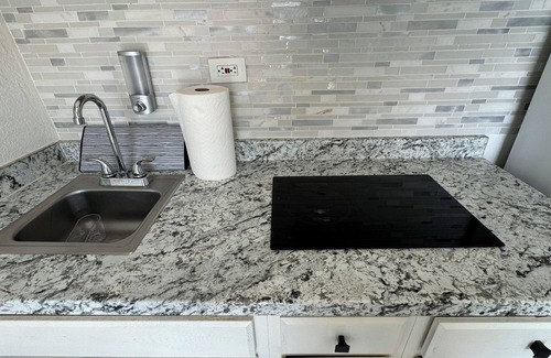 Delray Beach Apartment | Charming studio Near Downtown Delray Beach, Florida.